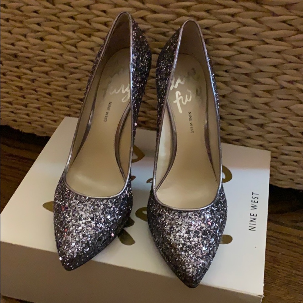 Nine West  love fury shoes size 9M